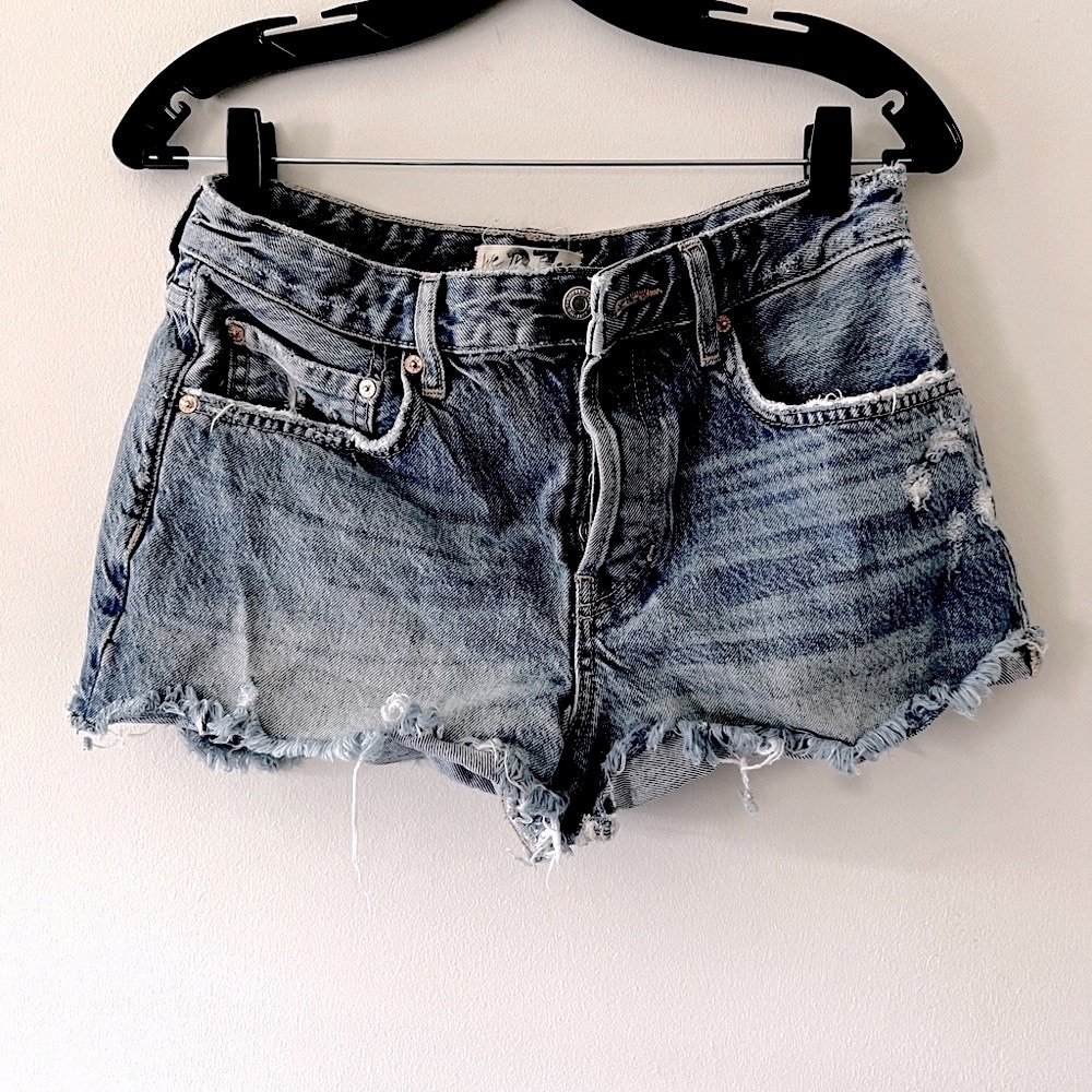 Free People We The Free Cut Off Denim Shorts size 27 Blue